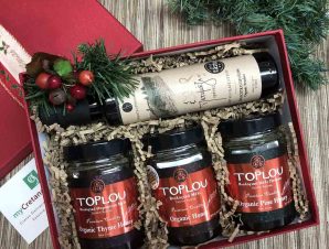 Christmas Gift with Organic Honey Toplou & Organic Grape Syrup