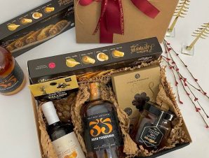 Rich Flavors of Crete Christmas Gift Box