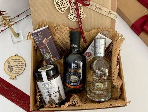 Rakaki Beeraki Honey Christmas Gift Box