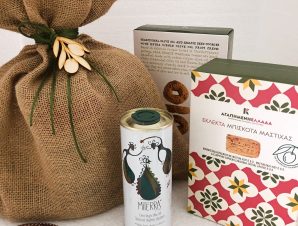 Cretan Gift Pouch with Olive Oil & traditional cookies