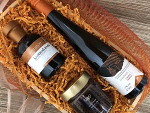 Cretan Gift Set with Sweet Wine, Honey & Rakomelo