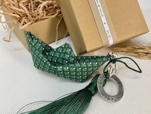 ‘tο kaikaki’ Handmade Greek Boat in Green – New Year’s Charm 2023