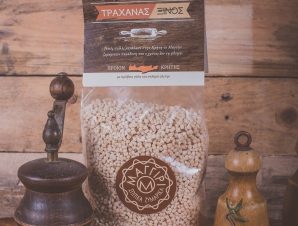 Cretan sour granular pasta Trachanas