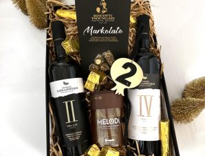 “Festive Gold Magic” Christmas Gift Box